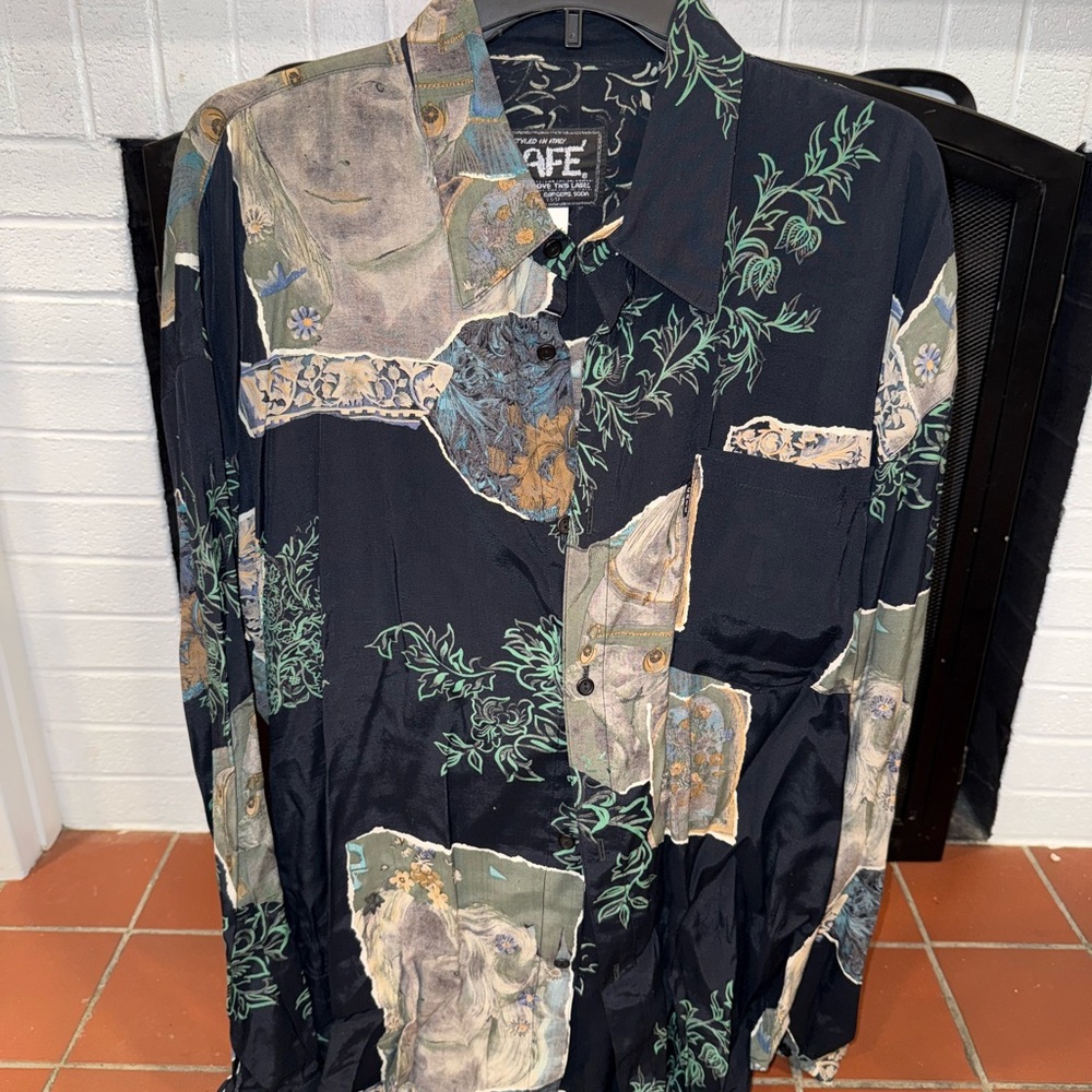Vintage Black and Green Patterned Shirt by Café